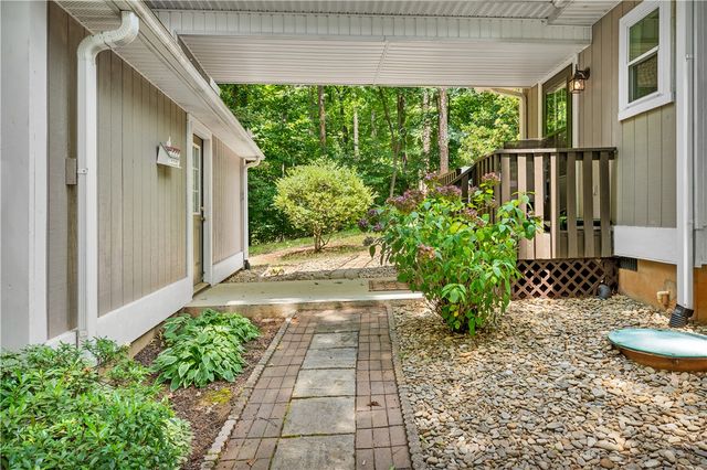 139 Tulip Lane, Westminster, SC 29693