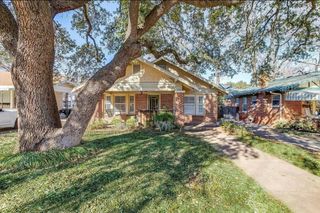 2316 W Magnolia Avenue, Fort Worth, TX 76110