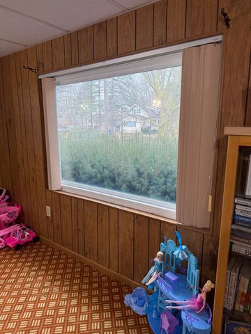 1121 W Midland Road, Bay City, MI 48706