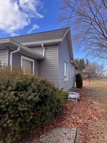 1121 W Midland Road, Bay City, MI 48706