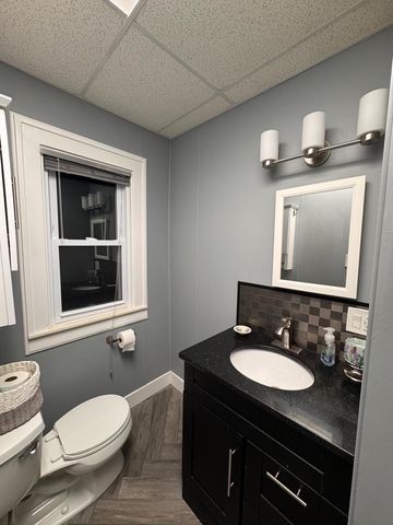 1121 W Midland Road, Bay City, MI 48706