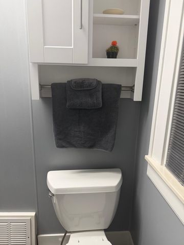 1121 W Midland Road, Bay City, MI 48706