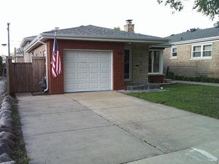 2918 W 99th Place, Evergreen Park, IL 60805