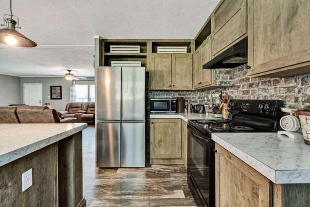 146 County Road 3, Riceville, TN 37370