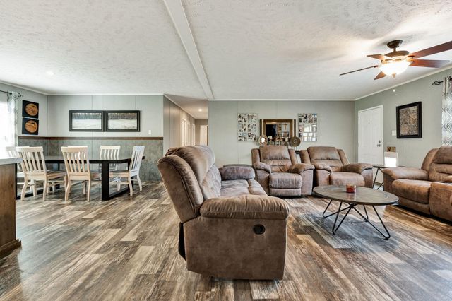 146 County Road 3, Riceville, TN 37370