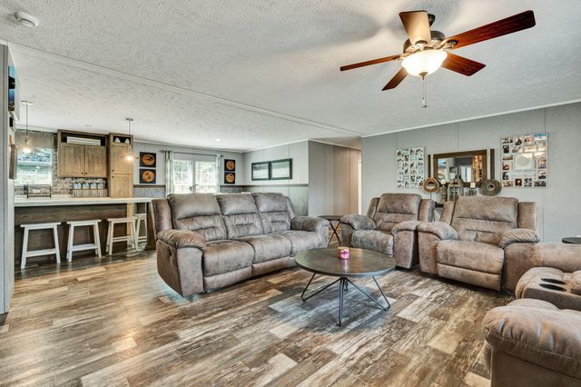 146 County Road 3, Riceville, TN 37370