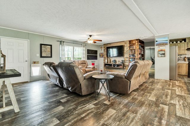 146 County Road 3, Riceville, TN 37370