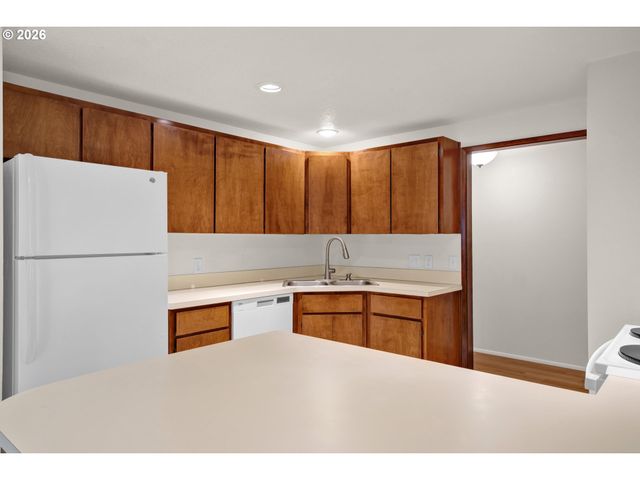4017 DILLARD Rd, Eugene, OR 97405