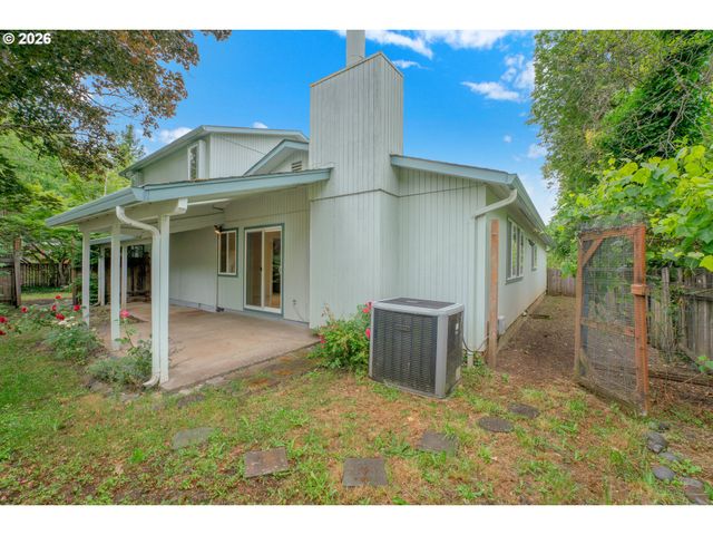 4017 DILLARD Rd, Eugene, OR 97405