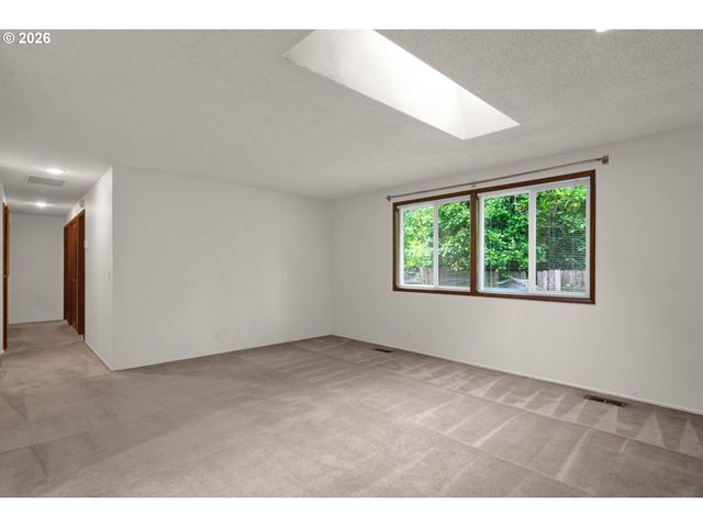 4017 DILLARD Rd, Eugene, OR 97405