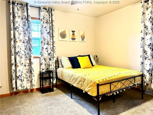 729 Daverton Road, Charleston, WV 25303