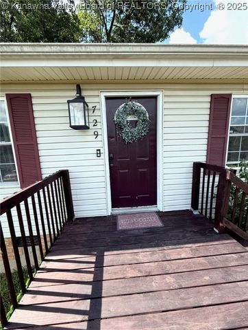 729 Daverton Road, Charleston, WV 25303