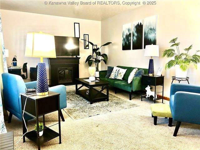 729 Daverton Road, Charleston, WV 25303