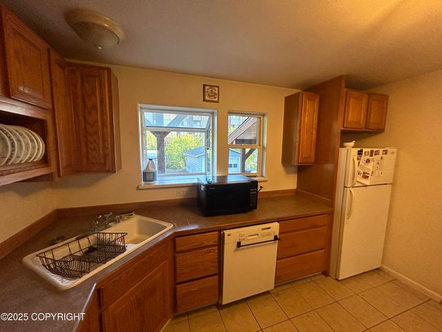 1030 Denali Street, Anchorage, AK 99501