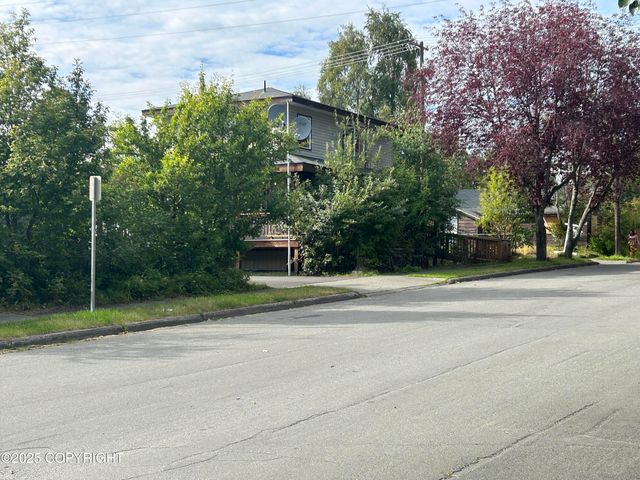1030 Denali Street, Anchorage, AK 99501