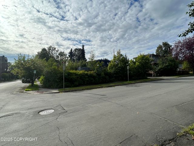 1030 Denali Street, Anchorage, AK 99501