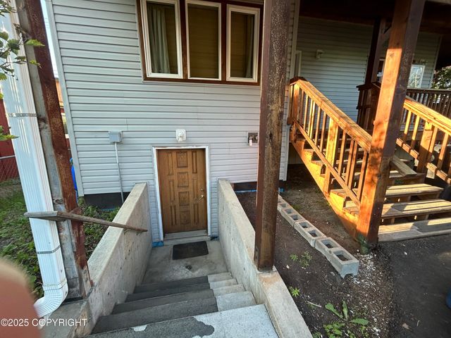 1030 Denali Street, Anchorage, AK 99501