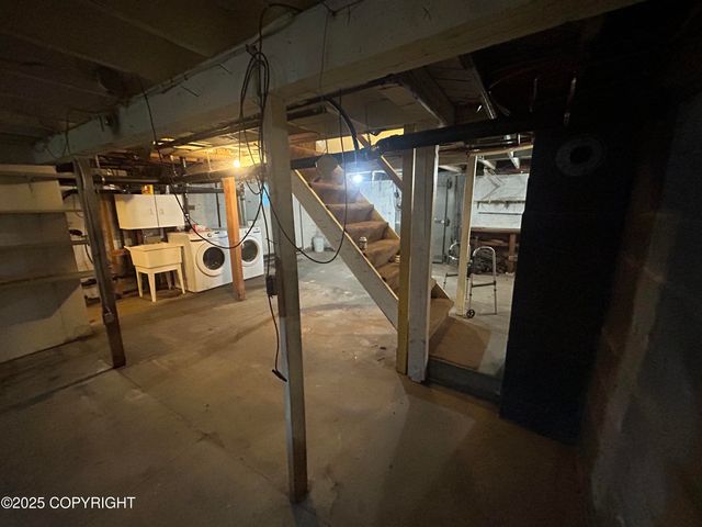 1030 Denali Street, Anchorage, AK 99501