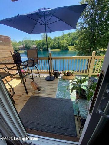 6400 Marina Dr, Prospect, KY 40059