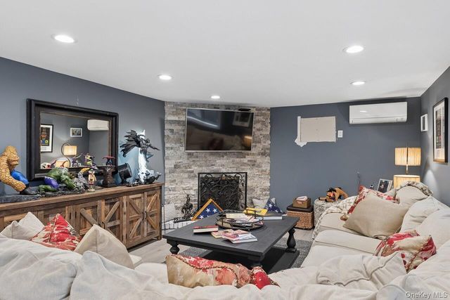 187 Massapequa Avenue, Massapequa, NY 11758