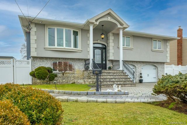 187 Massapequa Avenue, Massapequa, NY 11758