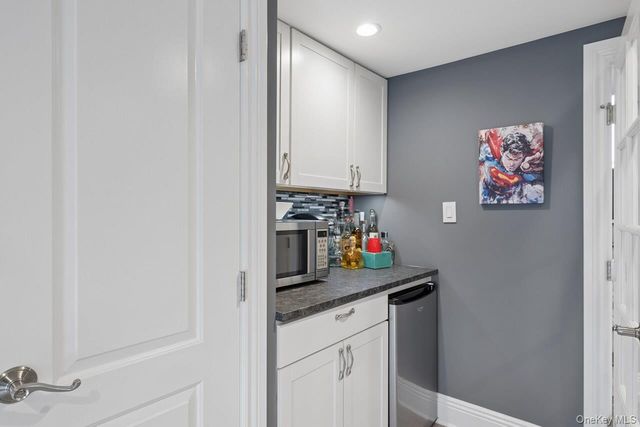 187 Massapequa Avenue, Massapequa, NY 11758