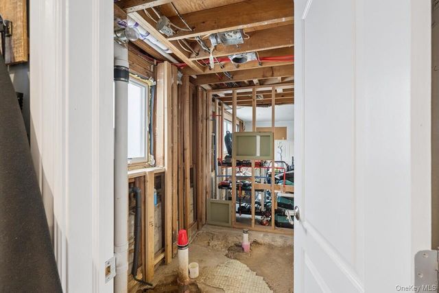 187 Massapequa Avenue, Massapequa, NY 11758