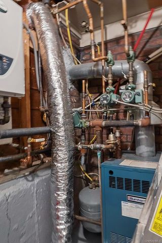 187 Massapequa Avenue, Massapequa, NY 11758