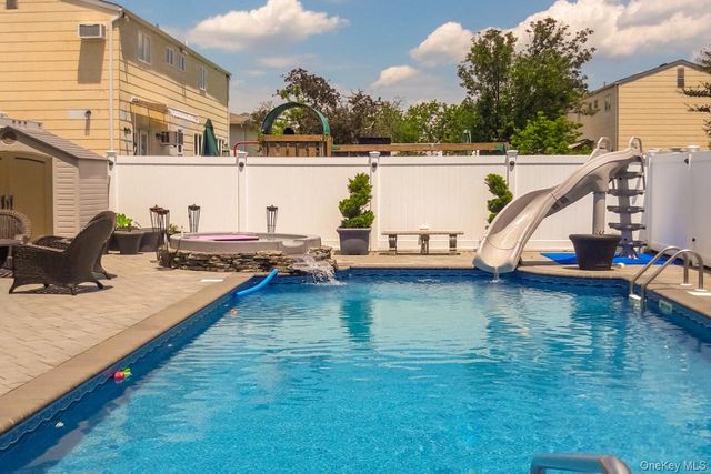 187 Massapequa Avenue, Massapequa, NY 11758