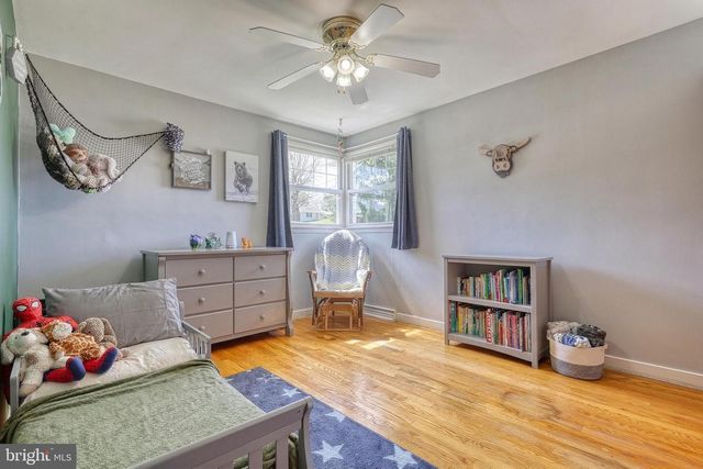 2420 AUBURN RD, York, PA 17402