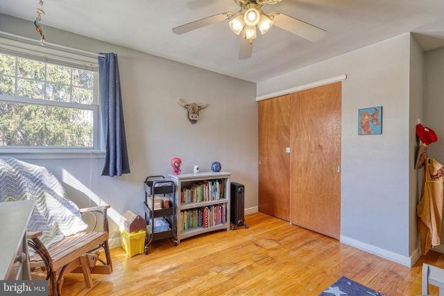 2420 AUBURN RD, York, PA 17402