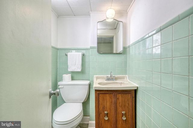 2420 AUBURN RD, York, PA 17402