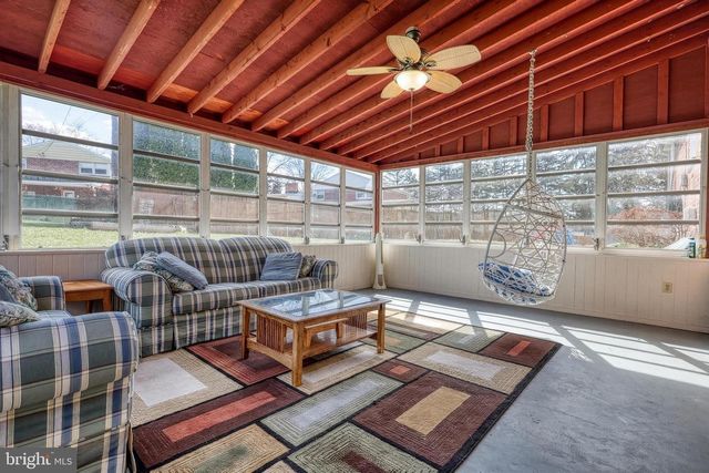 2420 AUBURN RD, York, PA 17402