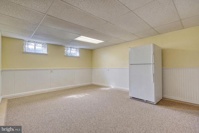 2420 AUBURN RD, York, PA 17402