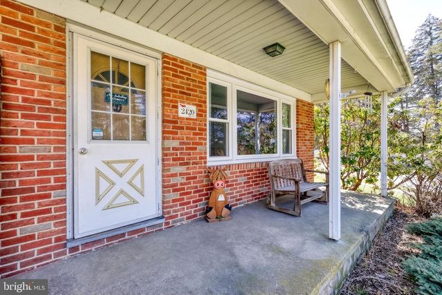 2420 AUBURN RD, York, PA 17402