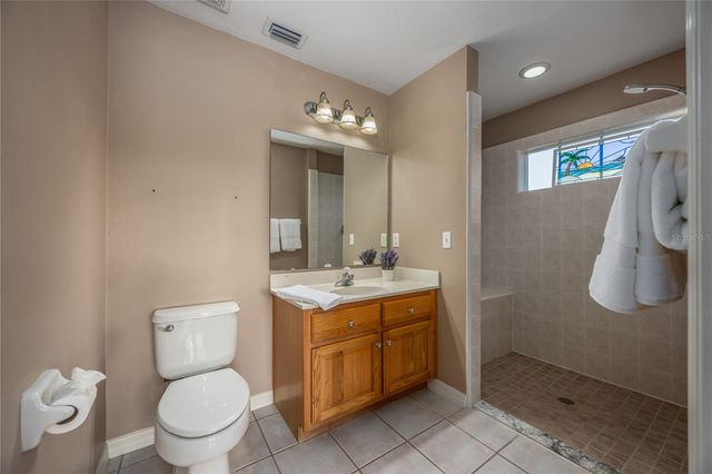 2548 NW 93RD STREET, Gainesville, FL 32606