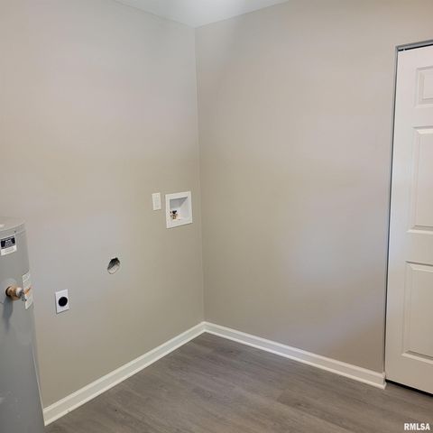 725 E SPRUCE Street, Springfield, IL 62703