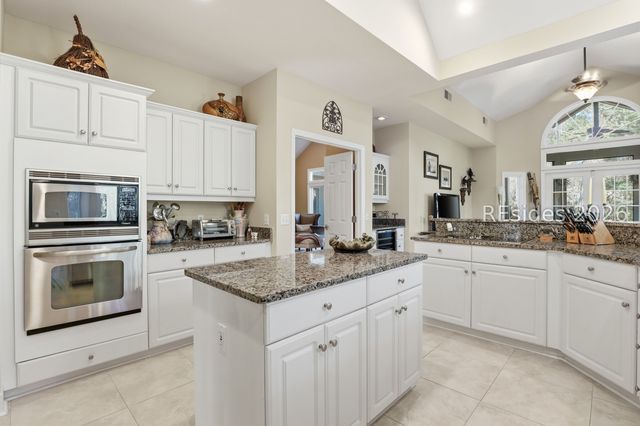 10 Stonegate Ct, Hilton Head Island, SC 29926