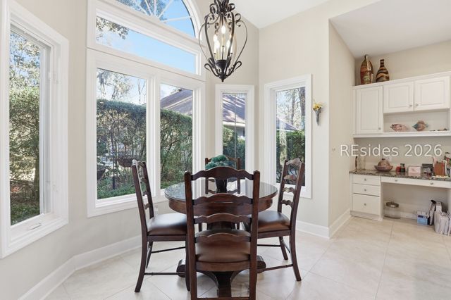 10 Stonegate Ct, Hilton Head Island, SC 29926