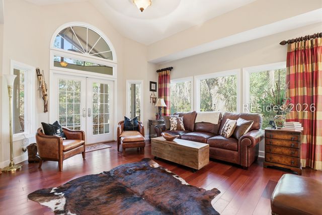 10 Stonegate Ct, Hilton Head Island, SC 29926