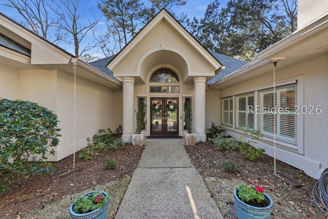 10 Stonegate Ct, Hilton Head Island, SC 29926
