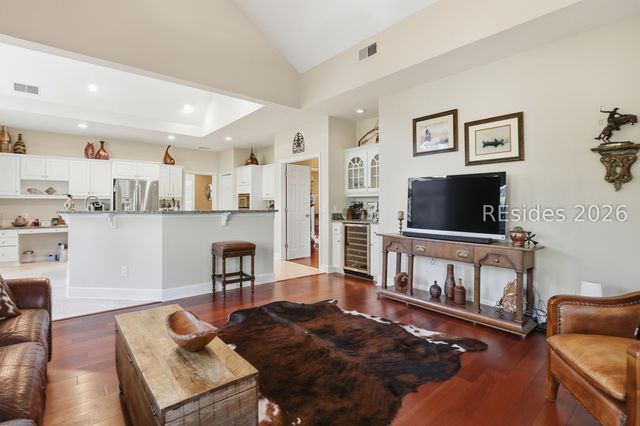 10 Stonegate Ct, Hilton Head Island, SC 29926