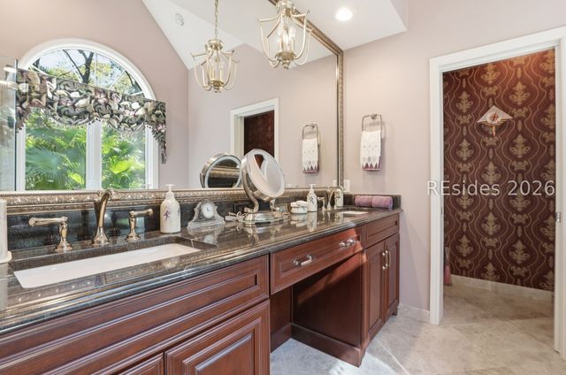 10 Stonegate Ct, Hilton Head Island, SC 29926