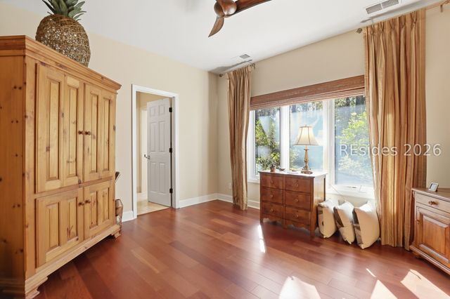 10 Stonegate Ct, Hilton Head Island, SC 29926