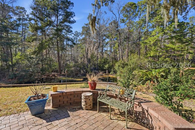 10 Stonegate Ct, Hilton Head Island, SC 29926