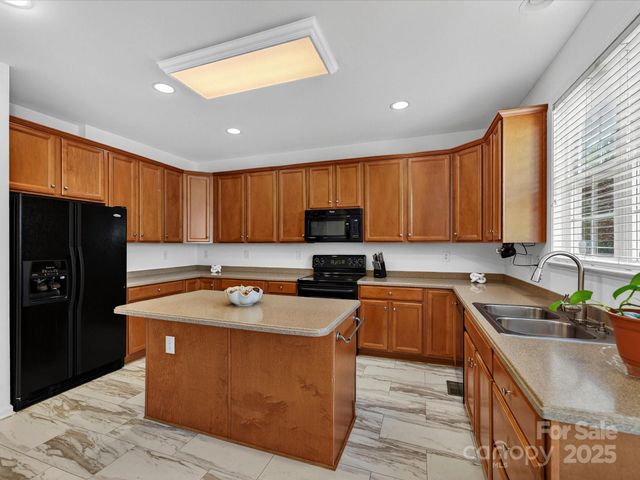 7724 Woodmere Drive, Harrisburg, NC 28075