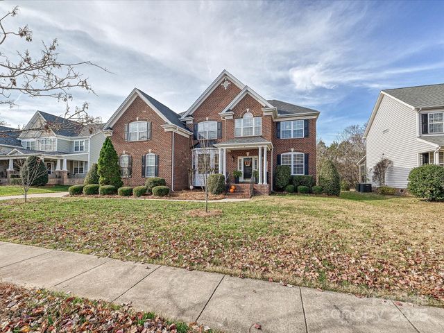 7724 Woodmere Drive, Harrisburg, NC 28075