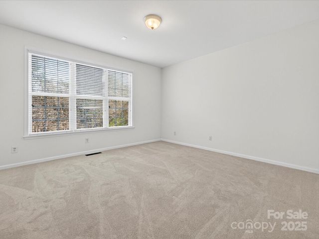 7724 Woodmere Drive, Harrisburg, NC 28075