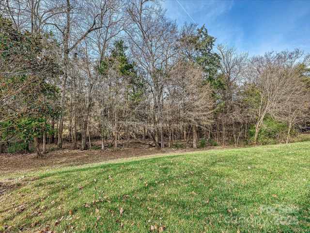 7724 Woodmere Drive, Harrisburg, NC 28075