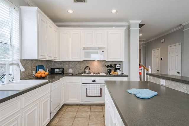 26 Waugh Drive A, Houston, TX 77007
